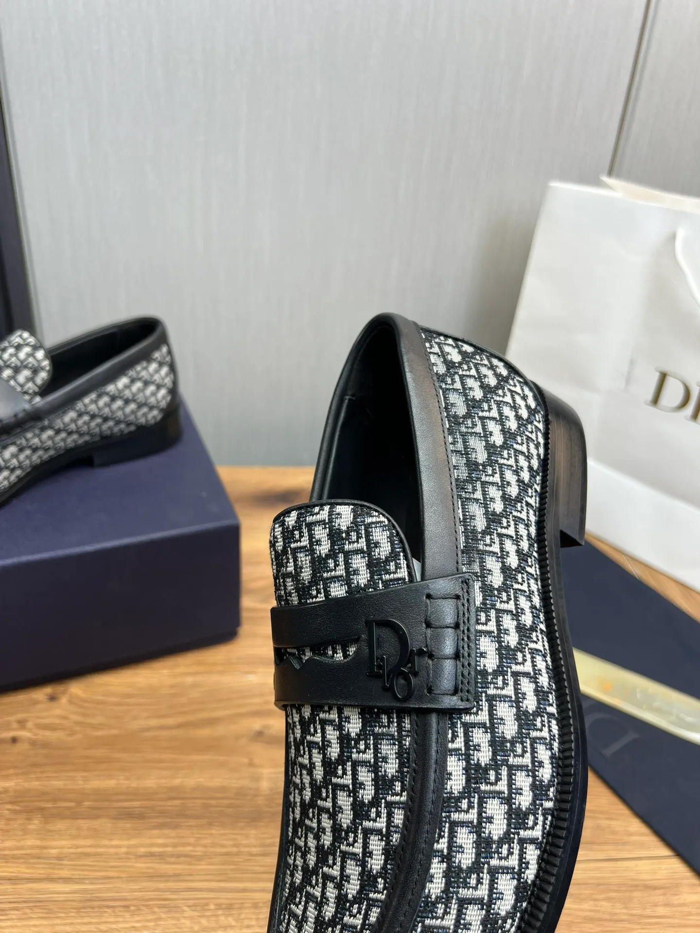 Men's men's shoes💰520💰 Dior men's business casual leather shoes👞all made of imported original brand leather, just to create a more comfortable wearing experience, upper: original cowhide➕imported sheepskin lining, original non-slip and wear-resistant rubber outsole✔️36-45 (38.45 non-returnable)